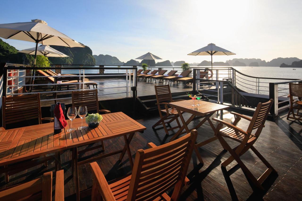 V'Spirit Cruise Hotel Ха Лонг Екстериор снимка