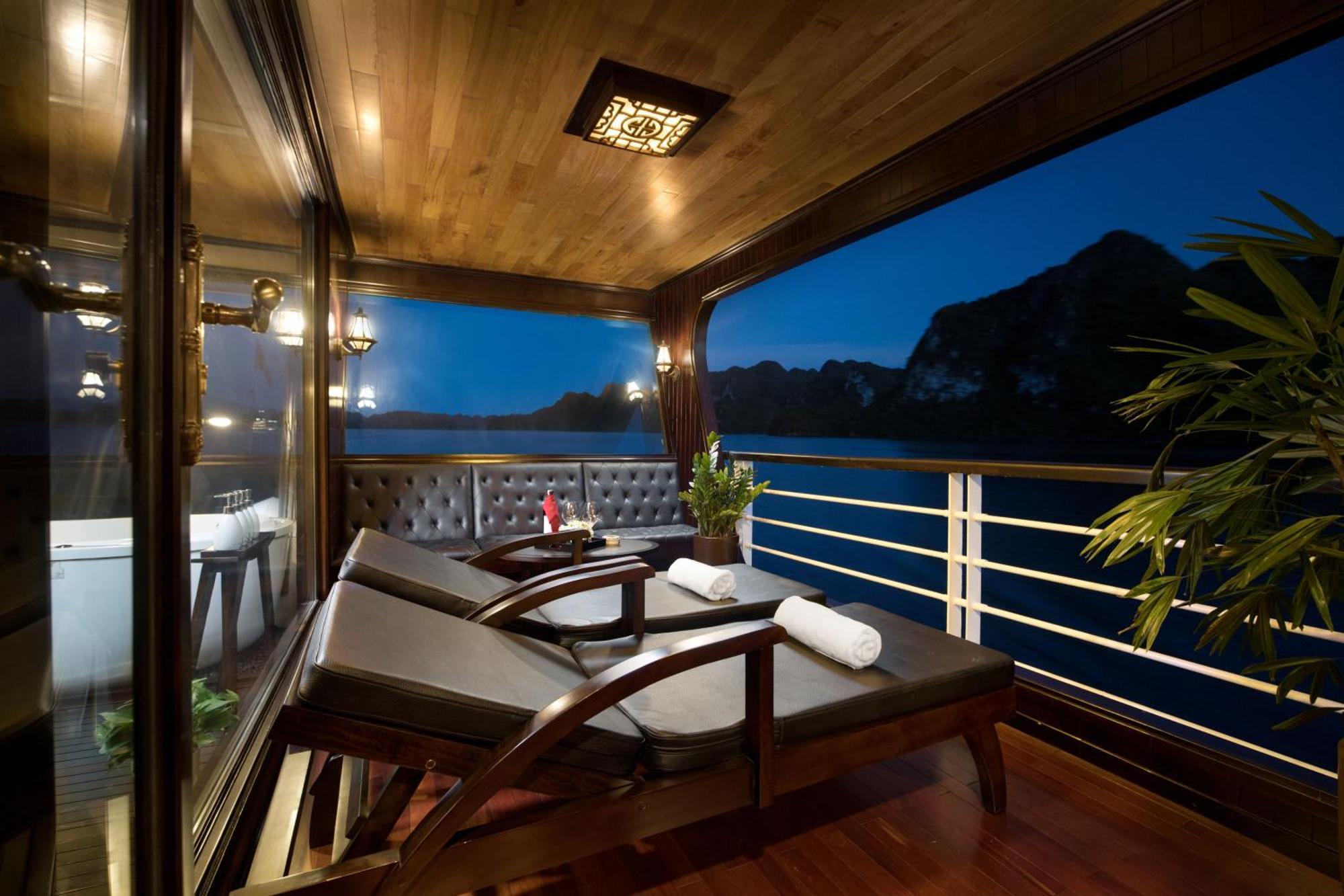 V'Spirit Cruise Hotel Ха Лонг Екстериор снимка